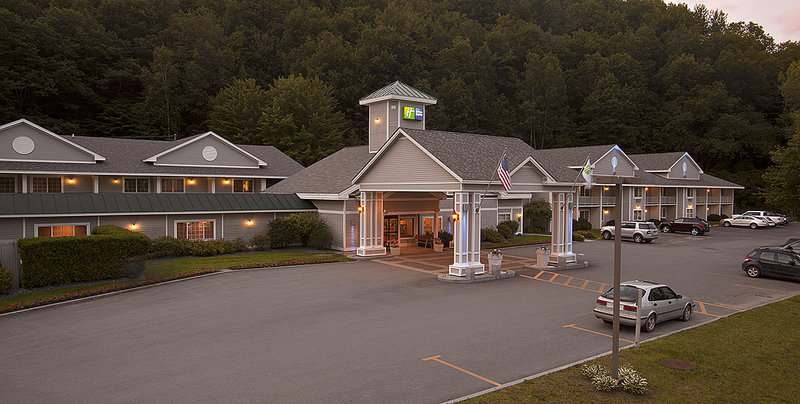 Holiday Inn Express SPRINGFIELD - Springfield, VT