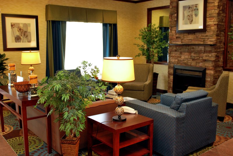 Holiday Inn Express-Lapeer - Clifford, MI