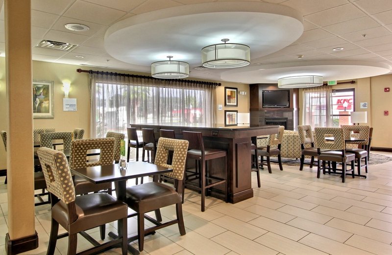 Holiday Inn Express - Richmond Hill, GA
