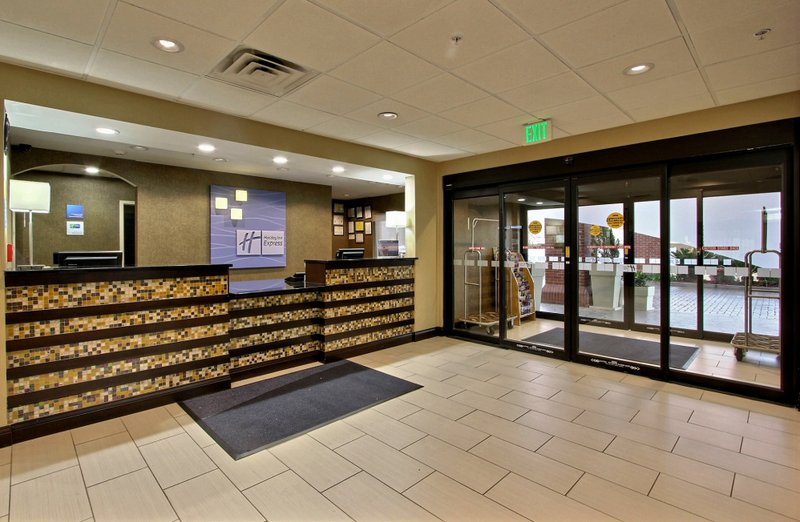 Holiday Inn Express - Richmond Hill, GA