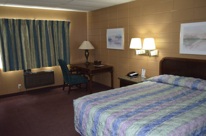Grand Inn Of Moorhead - Moorhead, MN
