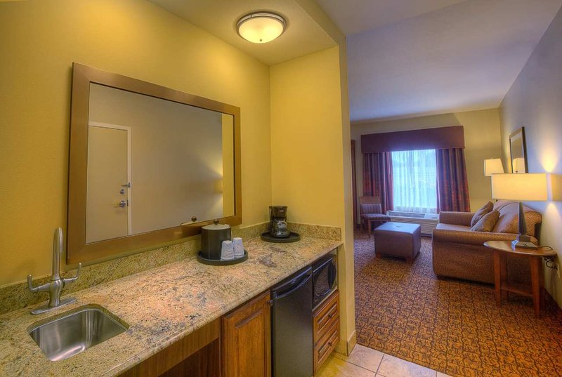 Hampton Inn & Suites McAllen - McAllen, TX