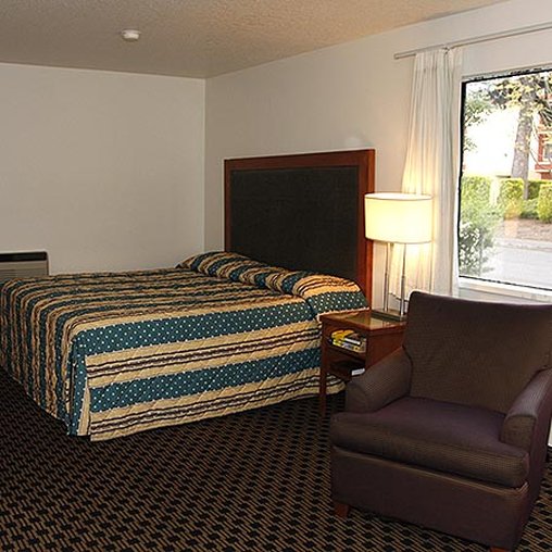 Chestnut Tree Inn Portland Mall 205 Motel - Portland, OR