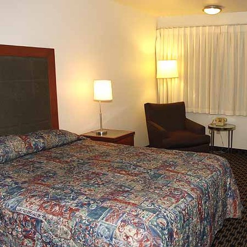 Chestnut Tree Inn Portland Mall 205 Motel - Portland, OR