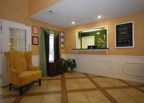 Quality Inn - Decherd, TN