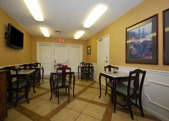 Quality Inn - Decherd, TN