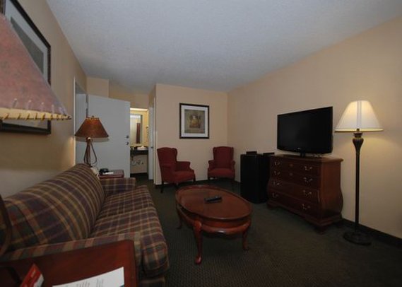 Quality Inn - Decherd, TN