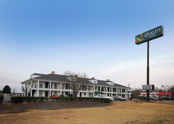 Quality Inn - Waynesboro, GA