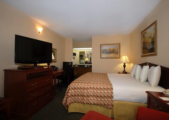 Quality Inn - Waynesboro, GA