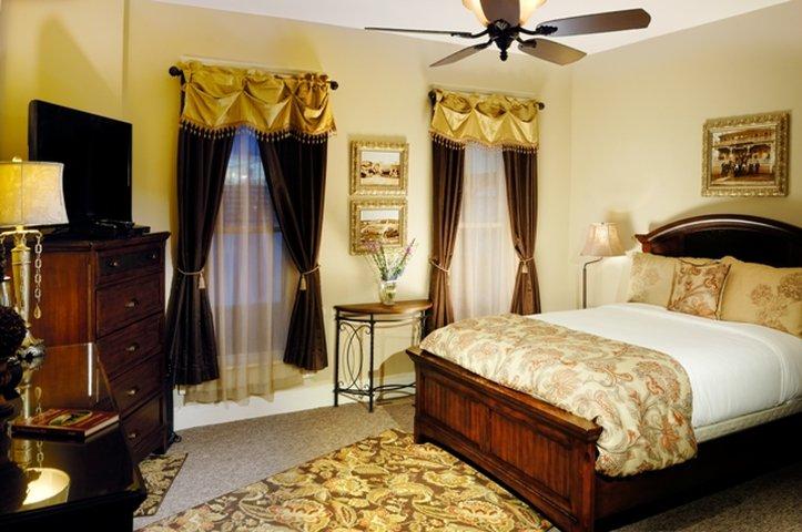 Branson Historic Hotel Bed and Breakfast Inn in Branson MO 65616 Branson Historic Hotel Bed and Breakfast Inn in Branson MO 65616