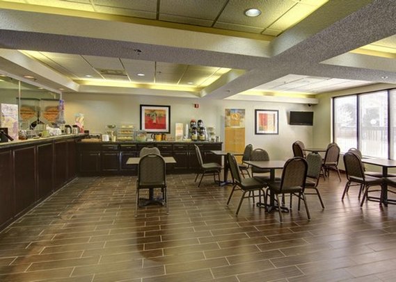 Comfort Inn & Suites - Griffin, GA