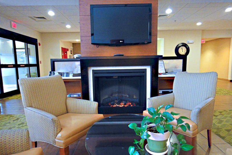 Hampton Inn Suites Tilton - Tilton, NH