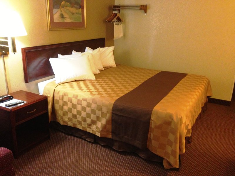 Americas Best Value Inn-Faribault - Faribault, MN
