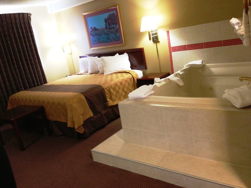 Americas Best Value Inn-Faribault - Faribault, MN