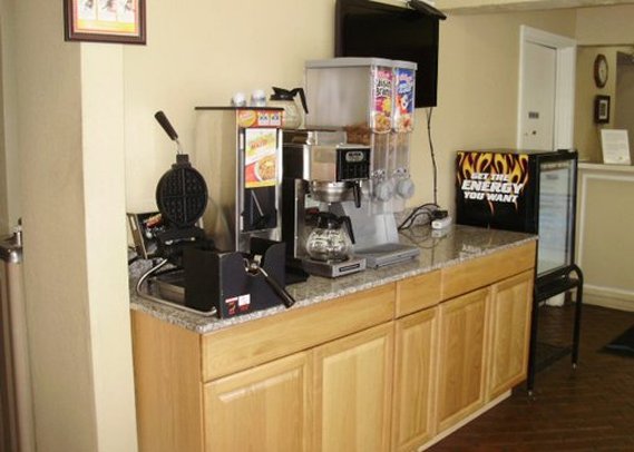 Inn By The Lake - Gilbertsville, KY