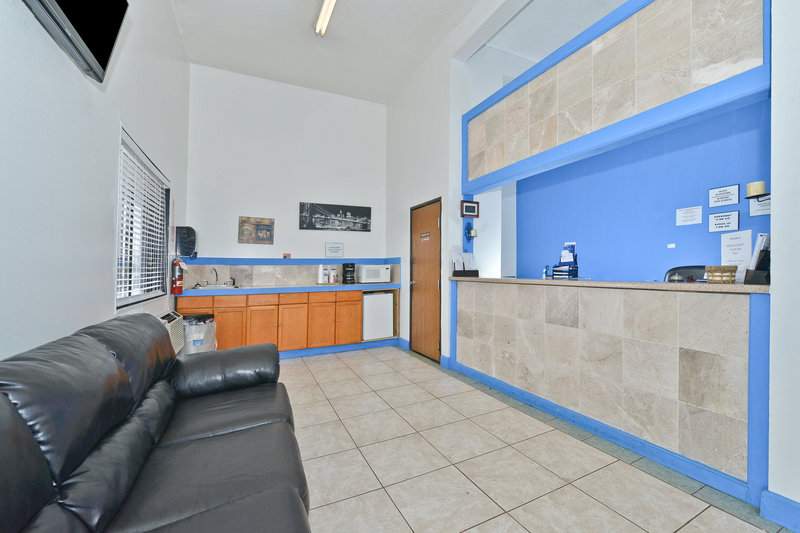 Americas Best Value Inn / Troy - Troy, MO