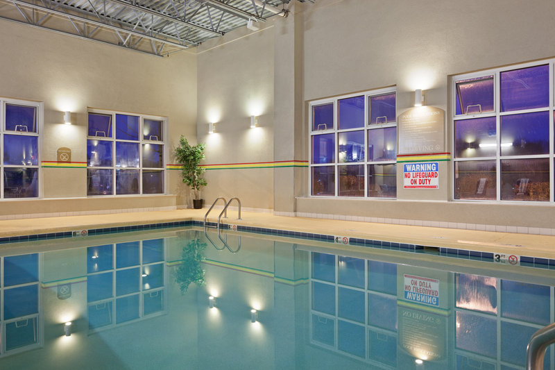 Holiday Inn Express BOSTON-MILFORD - South Lancaster, MA