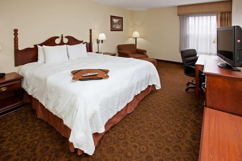 Hampton Inn Dickson - Dickson, TN