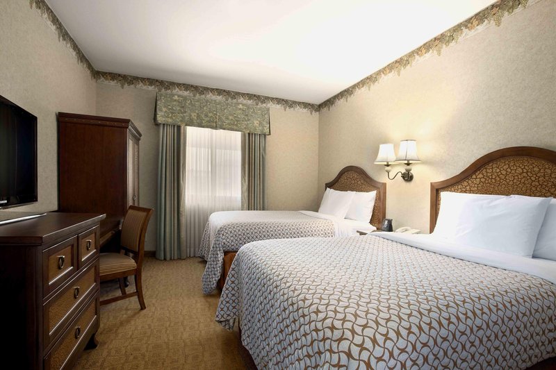 Embassy Suites By Hilton Temecula Valley Wine Country - Temecula, CA