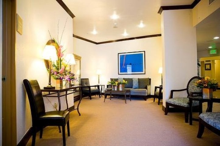 Holiday Inn - Long Beach, CA