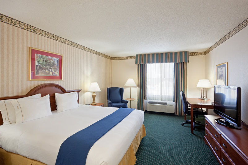 Holiday Inn Express BOSTON-MILFORD - South Lancaster, MA