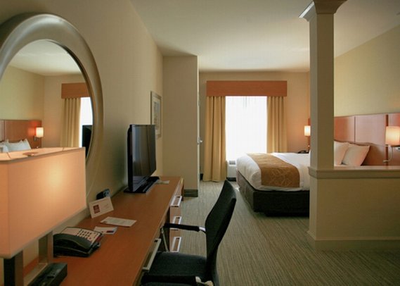 Comfort Suites - Bossier City, LA