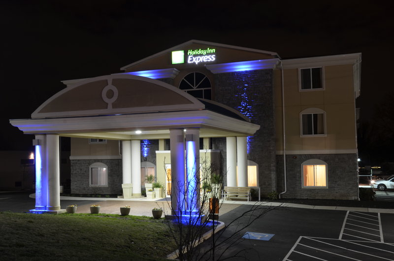 Holiday Inn Express NEWINGTON - Hartford, CT