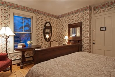 The Lake House at Ferry Point Inn - Sanbornton, NH
