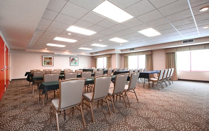 Holiday Inn Express & Suites Olathe North - Olathe, KS