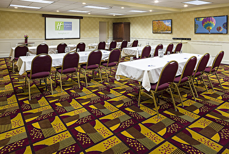 Holiday Inn Express SPRINGFIELD - Springfield, VT