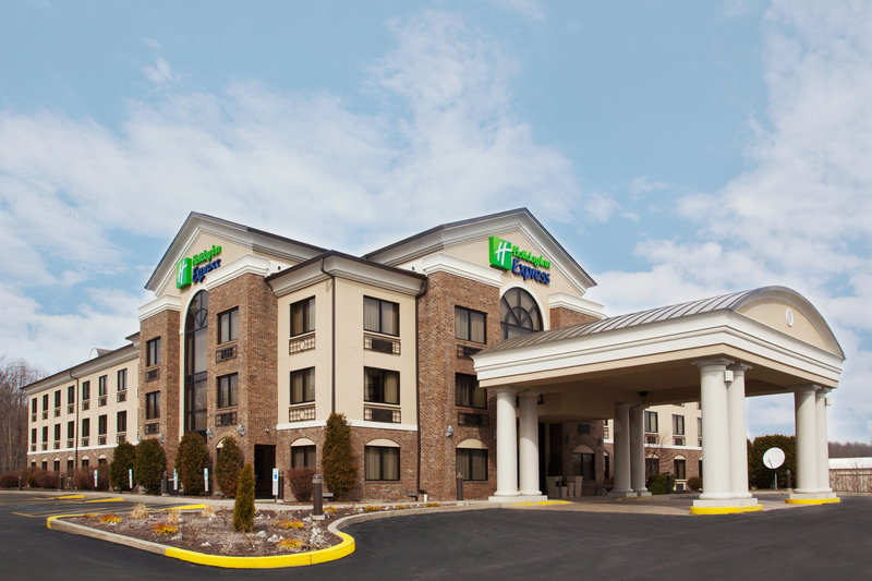 Holiday Inn Express GROVE CITY (OUTLET CENTER) - Mercer, PA