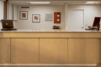 La Quinta Inn Tampa Bay Clearwater Arpt - Lobby