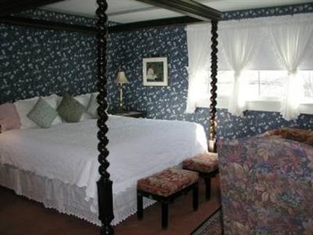 Tidewater Inn - Madison, CT