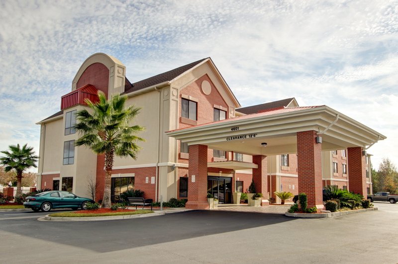 Holiday Inn Express - Richmond Hill, GA