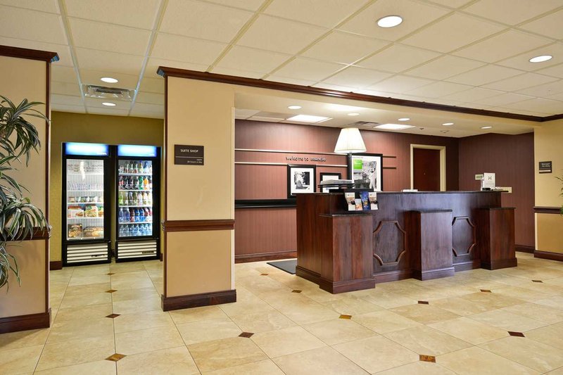 Hampton Inn & Suites Muncie - Muncie, IN