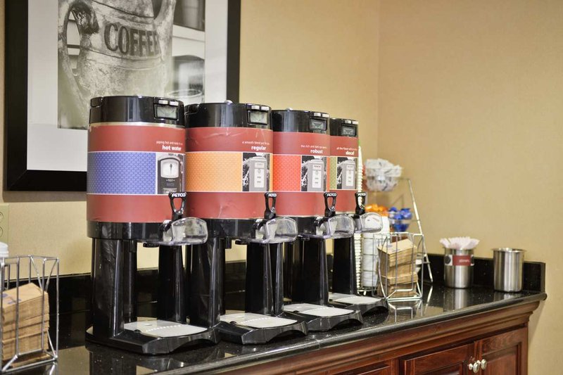 Hampton Inn & Suites Muncie - Muncie, IN