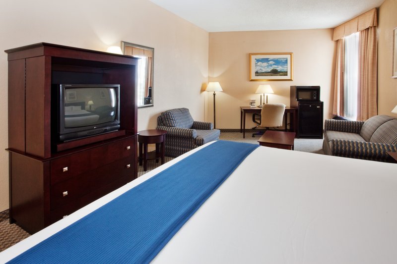 Holiday Inn Express MACON (I-75 & RIVERSIDE) - Macon, GA
