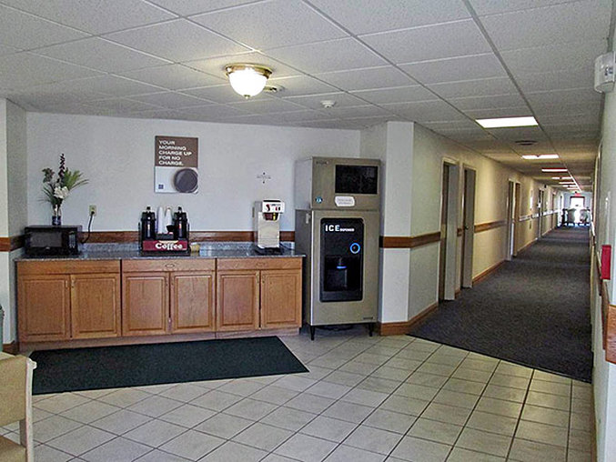Motel 6 - Cloverdale, IN