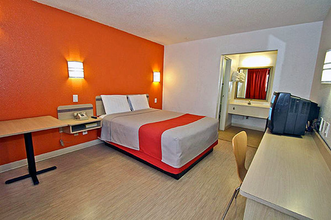 Motel 6 - Little Rock, AR