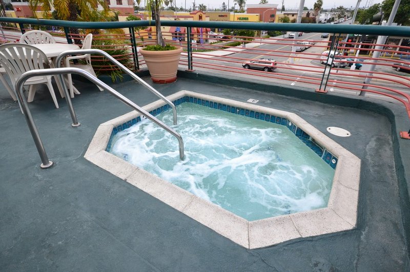 Best Western Plus-Suites Hotel - Inglewood, CA