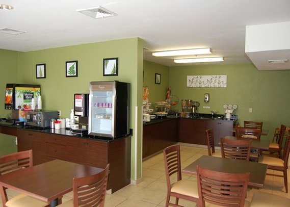 Sleep Inn & Suites