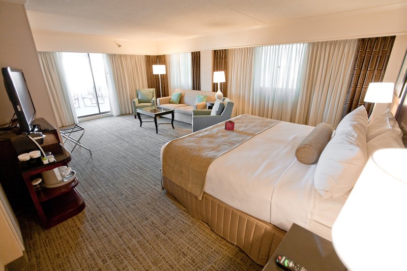 Crowne Plaza ST. LOUIS AIRPORT - Bridgeton, MO