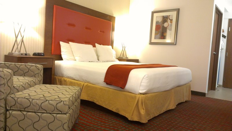 Holiday Inn Express BOSTON-MILFORD - South Lancaster, MA