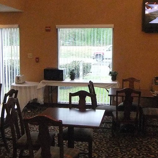 Executive Inn & Suites Baker - Baker, LA