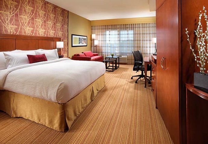 Courtyard By Marriott Long Beach Airport - Long Beach, CA