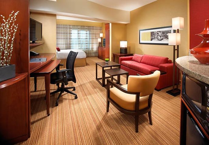 Courtyard By Marriott Long Beach Airport - Long Beach, CA