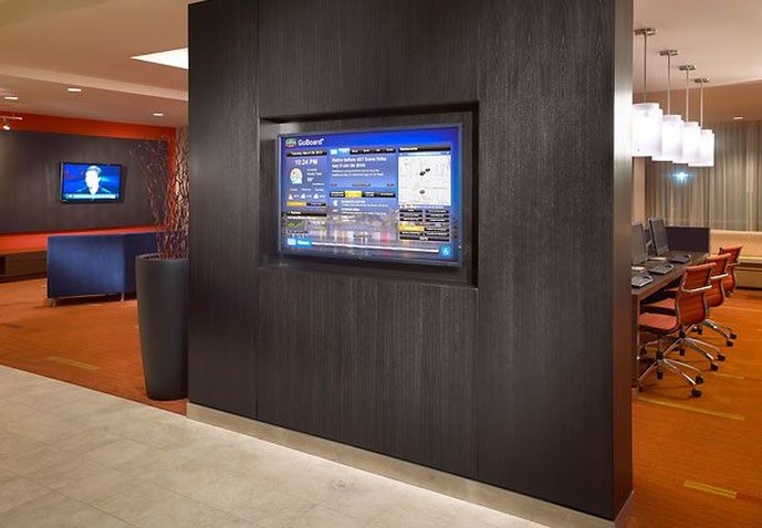 Courtyard By Marriott Long Beach Airport - Long Beach, CA