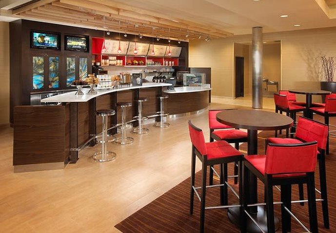 Courtyard By Marriott Long Beach Airport - Long Beach, CA