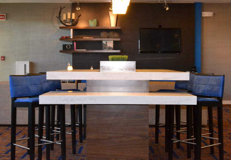 Courtyard By Marriott Cape Cod Hyannis - Hyannis, MA