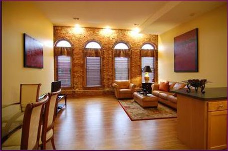 Hotel Sterling - Monroe, MI